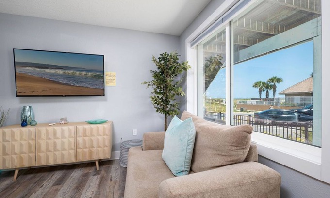 Jacksonville Beach Condo | RB | Ocean views and steps from the sand!