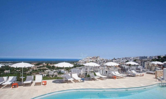 Ostuni House | Rea C504. Pool, massages, restaurant, cocktail bar. For families, beach at 7km.