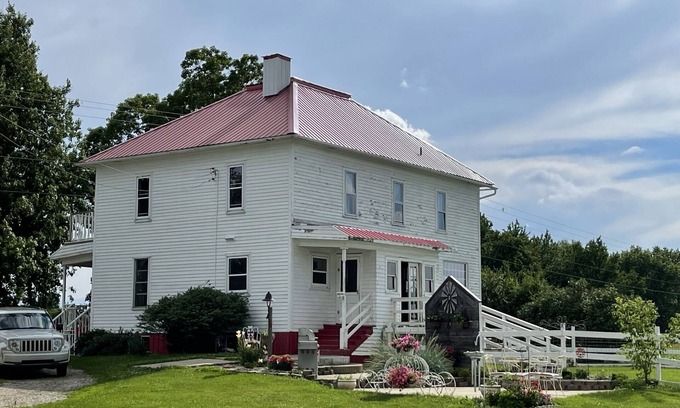 Snover Other | Recently Remodeled Cozy Farmhouse located in Marlette