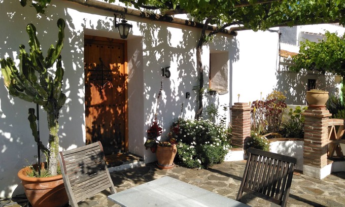 Macharaviaya Cottage | Recently renovated traditional village house