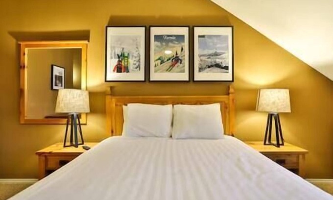 East Kootenay Condo | Recently Updated 3 level Riverside Condo