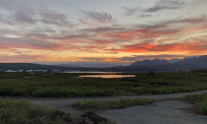 Gakona Cabin | Recreational 2-Story Cabin at Summit Lake - Near Paxson, AK