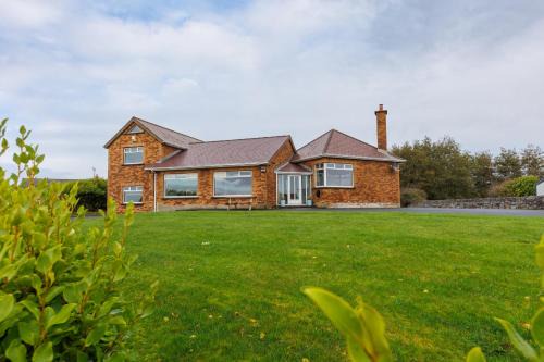 Rosses Point House | Red Brick House Rosses Point