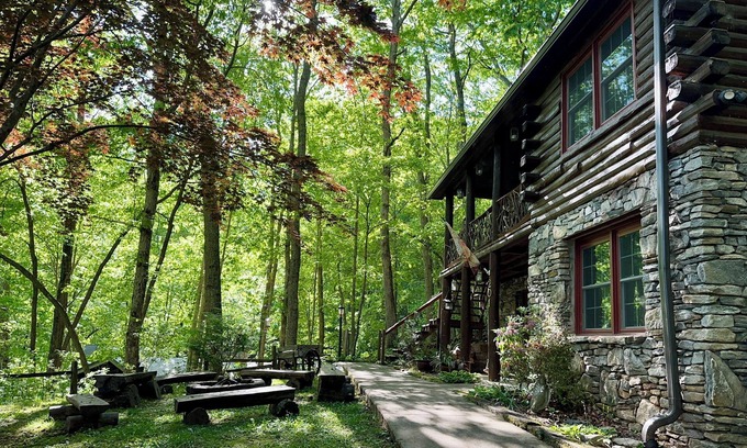 Waynesville Cabin | Red Maple Retreat - entire property