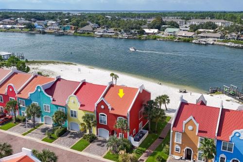 Sunset Pass House | Red Retreat