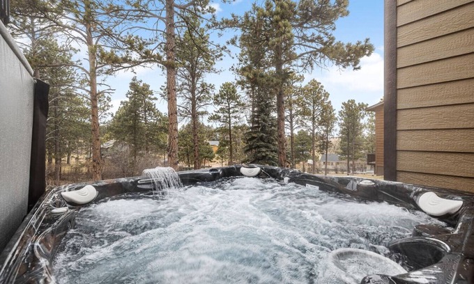 Colonial Pine Hills House | Red Rock Retreat Private Hot Tub