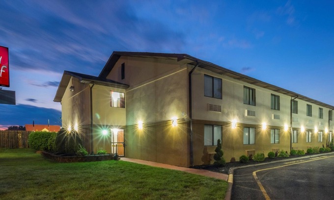 Binghamton Hotel | Red Roof Inn Binghamton North