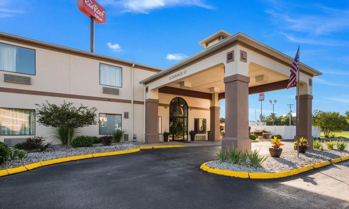 Carrollton Hotel | Red Roof Inn Carrollton