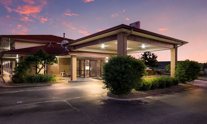 Shelbyville Hotel | Red Roof Inn Shelbyville