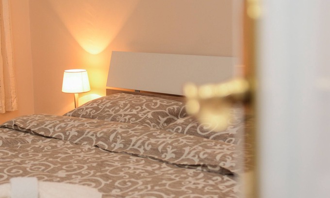 Stari Grad Apartment | Red Rouz Belgrade apartment