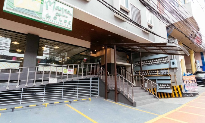 Kamuning House | RedDoorz Plus @ Kamuning Quezon City