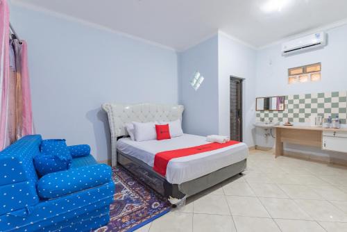 Sumedang Hotel | RedDoorz Syariah near Alun Alun Sumedang