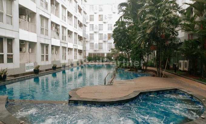 Tangerang Hotel | RedLiving Apartemen Skylounge Tamansari - Vanez Room