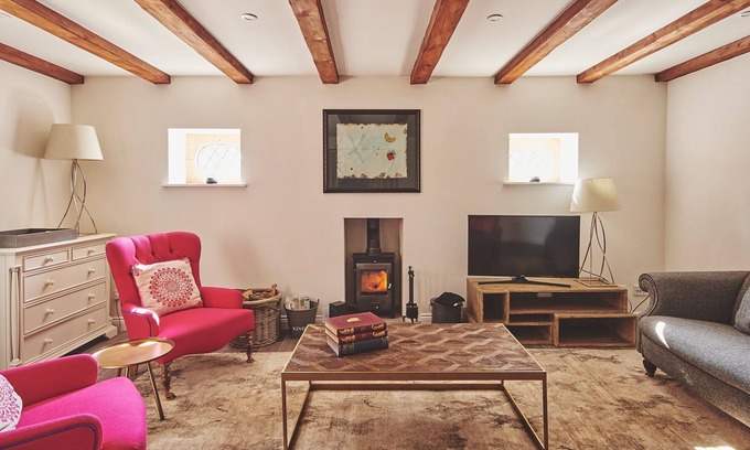 Nantwich Apartment | Redwood Cottage - Luxury Cottages