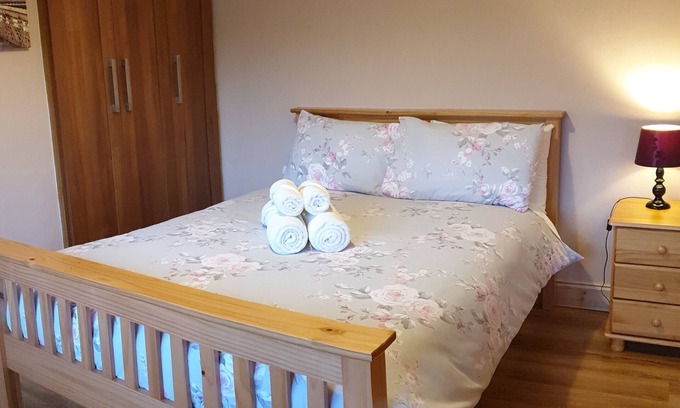 Ballinrobe Cottage | Reed Warbler Cottage, Ballinrobe - central to anything you might want to see/do
