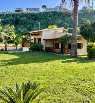 Afytos Ski Chalet | Reef