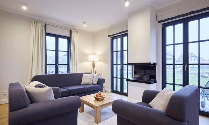 Dranske House | Reetland am Meer - Superior Reetdachvilla mit 2 Schlafzimmern, Kamin und 2 Terrassen F17
