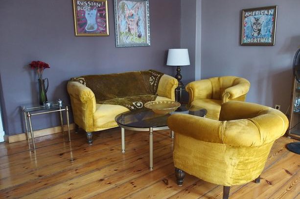 Jezyce Apartment | Refined Flat in Jezyce District