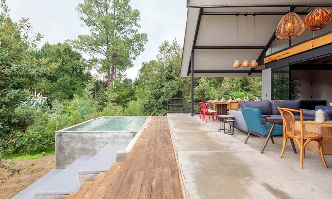 Valle de Bravo Villa | Refugio San Simón with private garden and serene mountain views