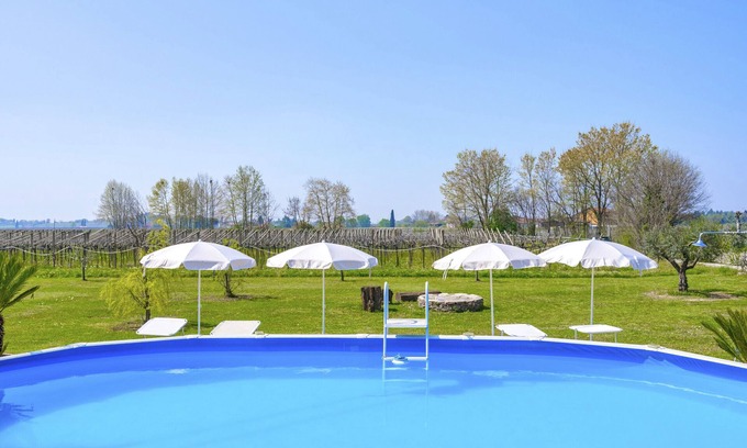 Colà Di Lazise Apartment | Regarda - Lagobaldo Studio with pool and garden