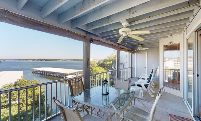 Village of Four Seasons Condo | Regatta Bay 404B- Walk-in level condo
