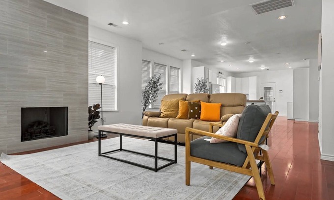 Sherman House | Relax and peaceful 4 BD house with fireplace