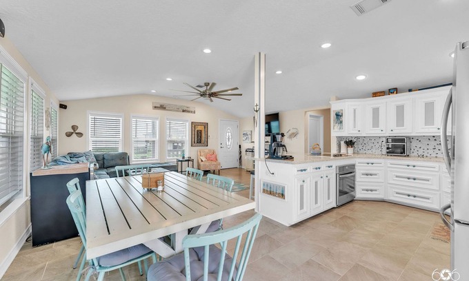 Cedar Lane House | Relax, fish, walk on the beach & enjoy the gorgeous views!