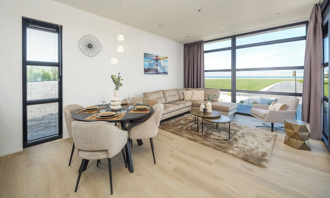 Workum House | Relax in this luxurious four-person villa with two en-suite bathrooms and a sunny garden with a terrace – ideal for long summer evenings and relaxing by the water.