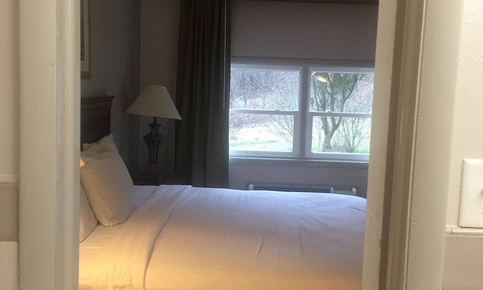 Lewisburg Hotel | Relax Inn
