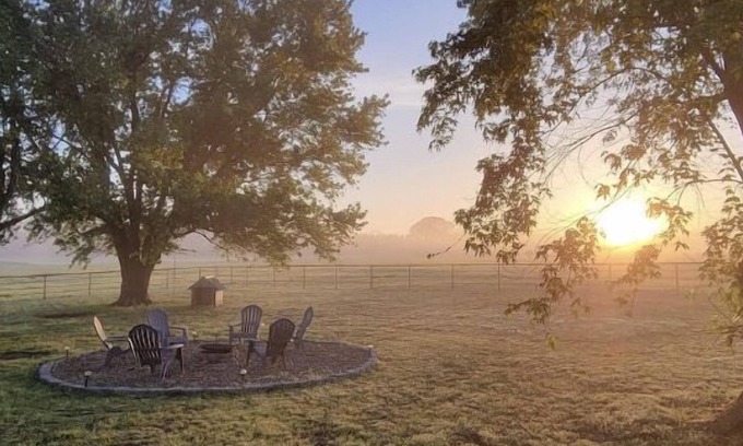 Golden House | Relaxing country side stay with lots of lake and river activities close by.