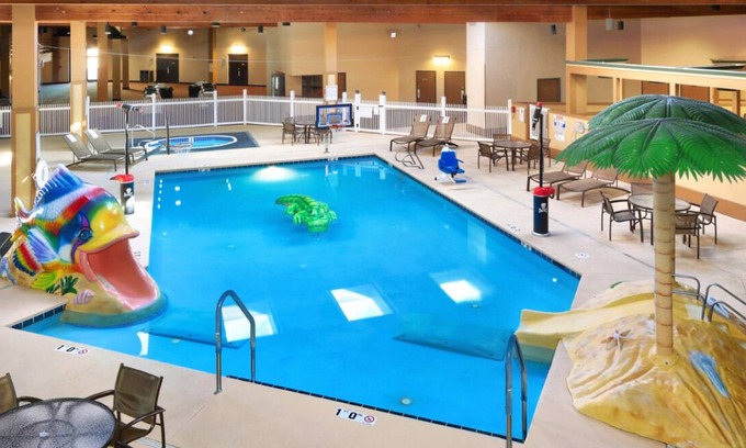 Casper House | Relaxing Getaway! 3 Pet-Friendly Units, Onsite Restaurant, Indoor Pool