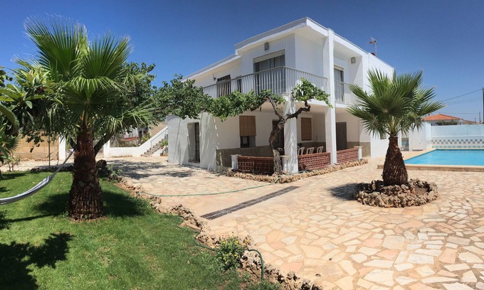 Vinaros Ski Chalet | Relaxing independent villa with pool