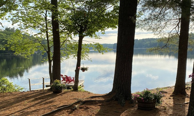 Lincolnville Cottage | Relaxxxxx....You Are on Lake Time Now!