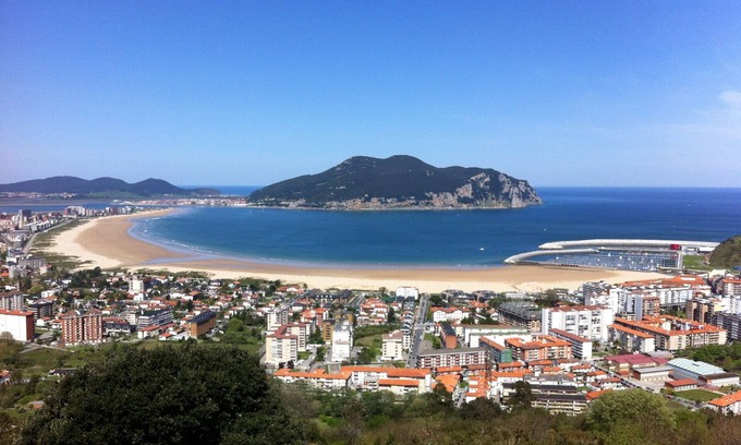 Ramales de la Victoria Condo | Release floor, surrounded by mountains and beach 15 minutes