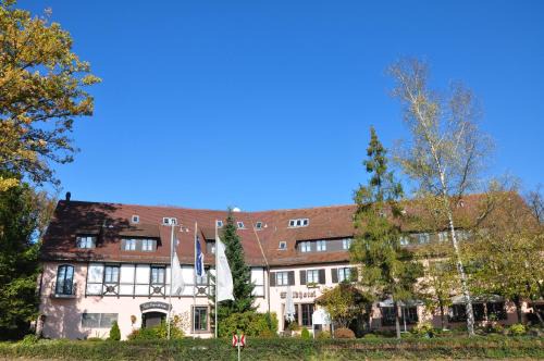 Busnau Hotel | relexa hotel Schatten Stuttgart
