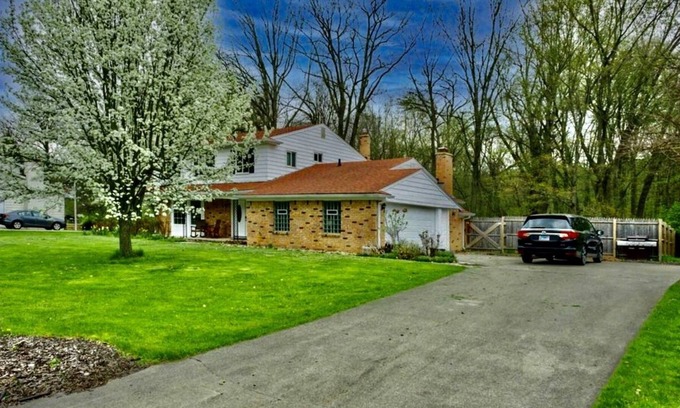 Okemos House | Remodeled 2 story house close to Michigan State University