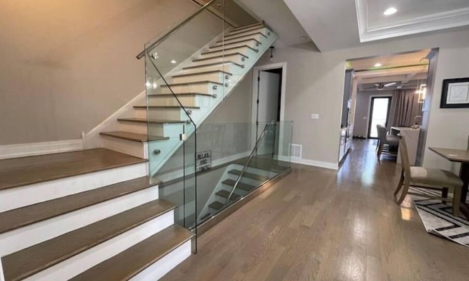Near West Side House | Remodeled 1890 Chicago Greystone, 4bd 3.5ba & Gym