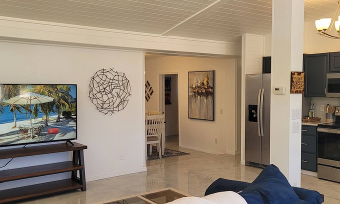 Vero Beach South Cottage | Remodeled cottage built in 1958 great for family 10 minutes away from the beach