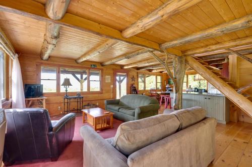 Sharon House | Remote Escape Vermont Cabin with Mountaintop Views!