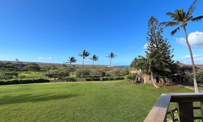 Maunaloa House | Remote Island Retreat: Ocean Views & Pool