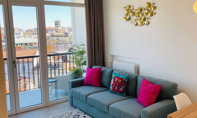 Navigli Apartment | Renovated 2 bedroom apartment in Navigli with a great view!