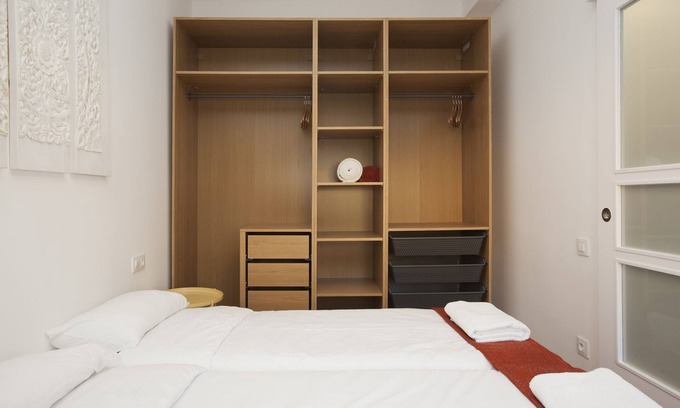 Barceloneta Apartment | Renovated apartment with sea view