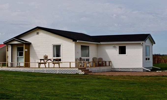 Sea View Cottage | Renovated Cottage with Two Full Bathrooms Steps from PEI's Most Beautiful Beach