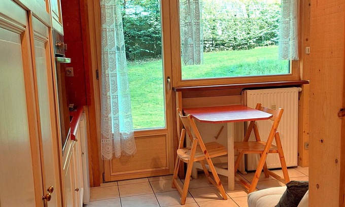 Chamonix City Centre Apartment | Renovated studio in Chamonix, near center and cable car, pets allowed, parking
