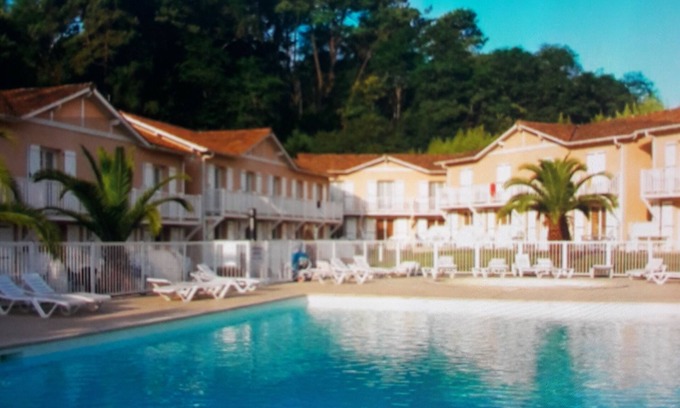 Anglet House | rent T3 with swimming pool terrace full south and garden
