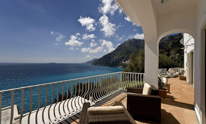 Arienzo Villa | Rentals in Italy - Villa Magnolia, in Positano, with hot tub and sea view