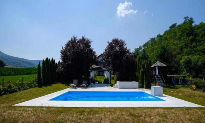 Zenica-Doboj Canton House | Residence Green Pool & SPA