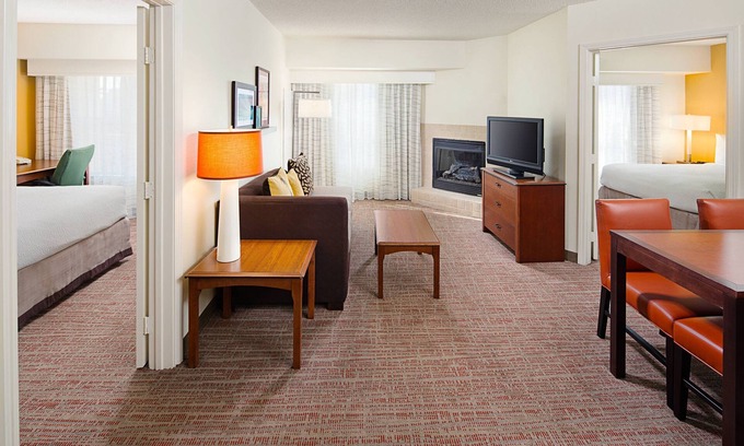 Greenway Plaza-Upper Kirby Hotel | Residence Inn by Marriott Houston West University