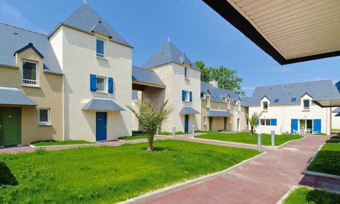 La Guymauviere-La Hulotais-La Bourelais House | Residence Le Domaine des Mauriers, St. Malo in Ille et Vilaine - 8 persons, 3 bedrooms