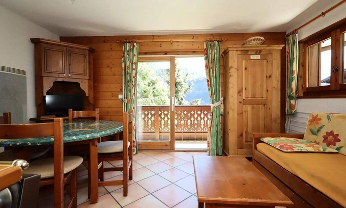 Les Houches Apartment | Residence Les Hauts De Chavants - 2 Rooms for 5 People